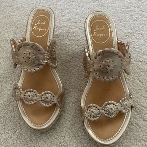 Jack Rogers Gold wedges - like new!